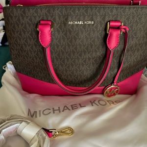 EUC Michael Kors bag!